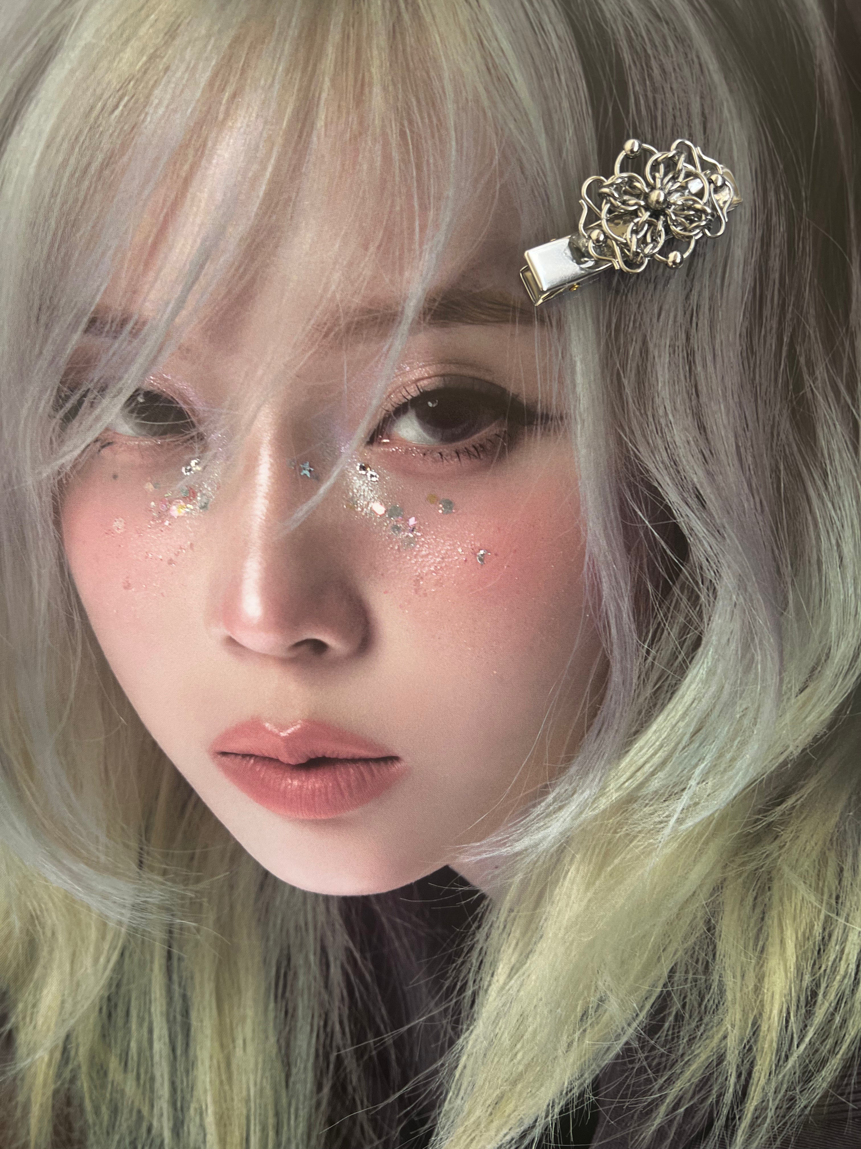 SANCTUM HAIRCLIP